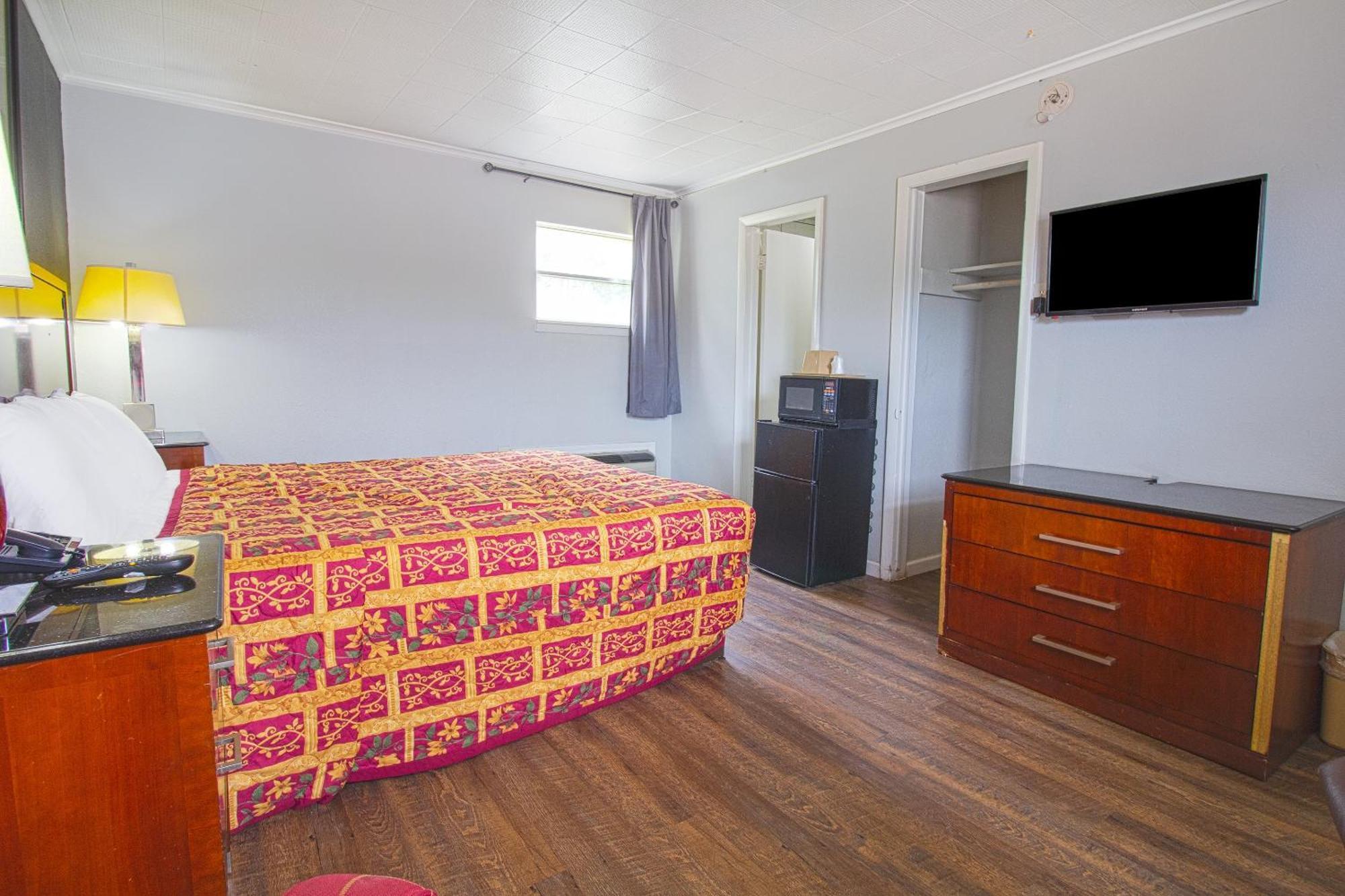 Oyo Hotel Mcalester Ok S Main St Екстериор снимка