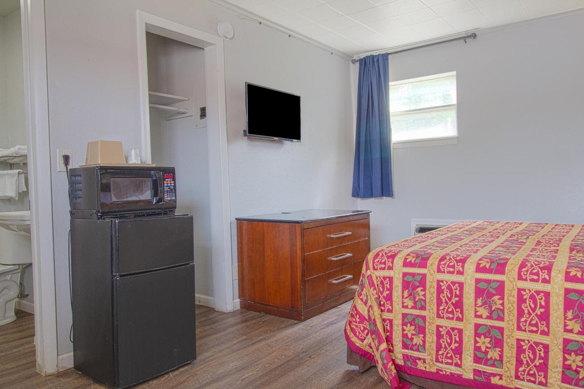 Oyo Hotel Mcalester Ok S Main St Екстериор снимка